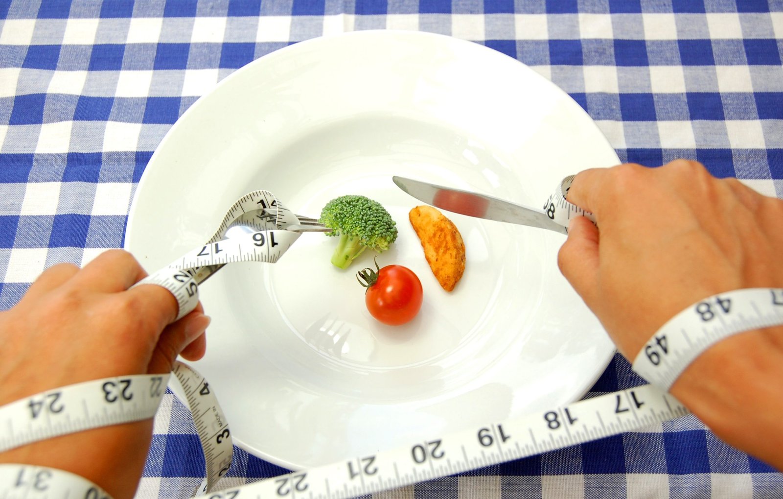 10 Helpful Dieting Tips to Lose Weight and Improve Health