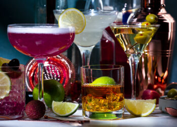 Know the Most Popular Alcoholic Drinks and Traditions